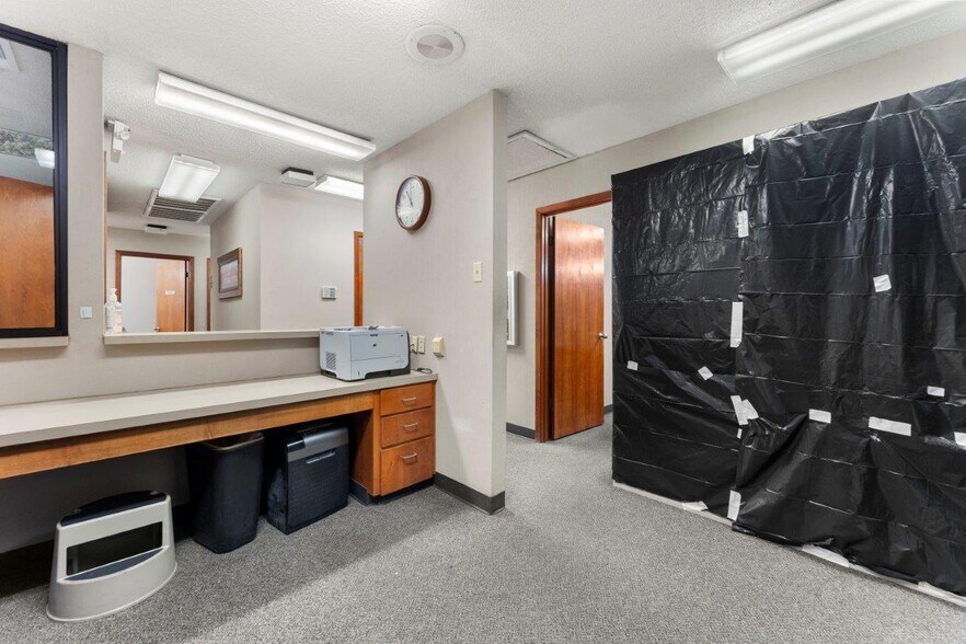 More Photos Of 4150 Nelson Rd, Lake Charles Healthcare For Lease