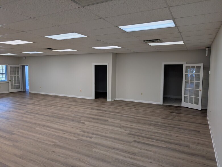 More Photos Of 1709 River St, Valdosta Office For Lease