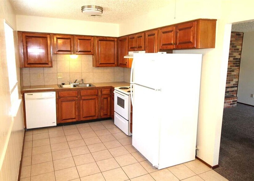 More Photos Of 312 Chalmette Dr, Norman Apartments For Sale