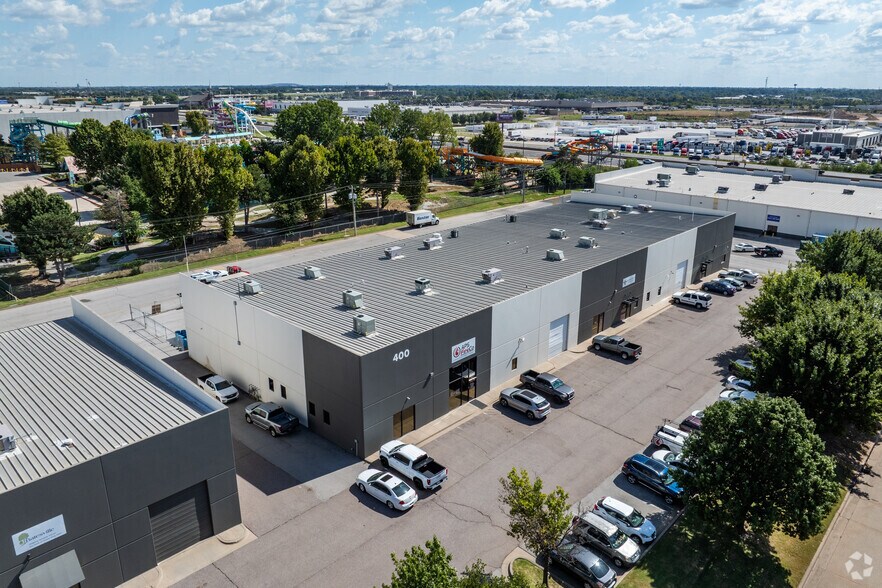 More Photos Of 400 S Hudiburg Cir, Oklahoma City Warehouse For Lease