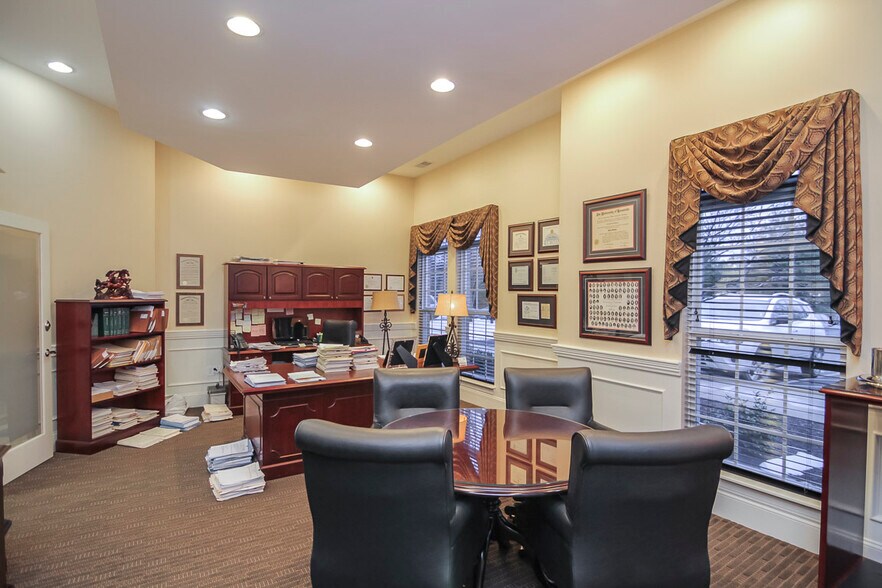 More Photos Of 3220 Office Pointe Pl, Louisville Office For Sale