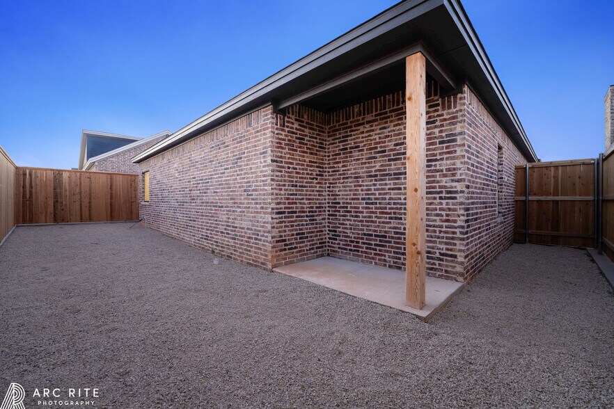 More Photos Of 4535 22nd Pl, Lubbock Multifamily For Sale