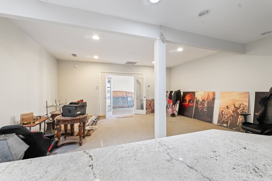 More Photos Of 5154-5200 W Beaver St, Jacksonville Warehouse For Lease