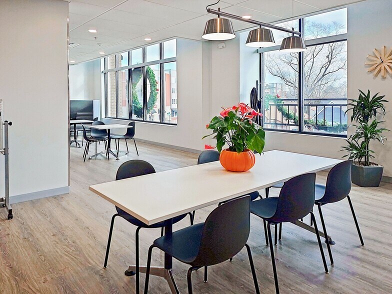 More Photos Of 5724 Green St, Brownsburg Coworking Space