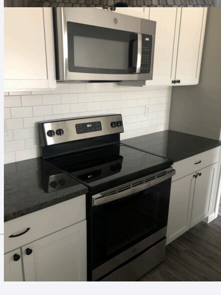 More Photos Of 11514-11529 Cottage Ln, Jones Apartments For Sale