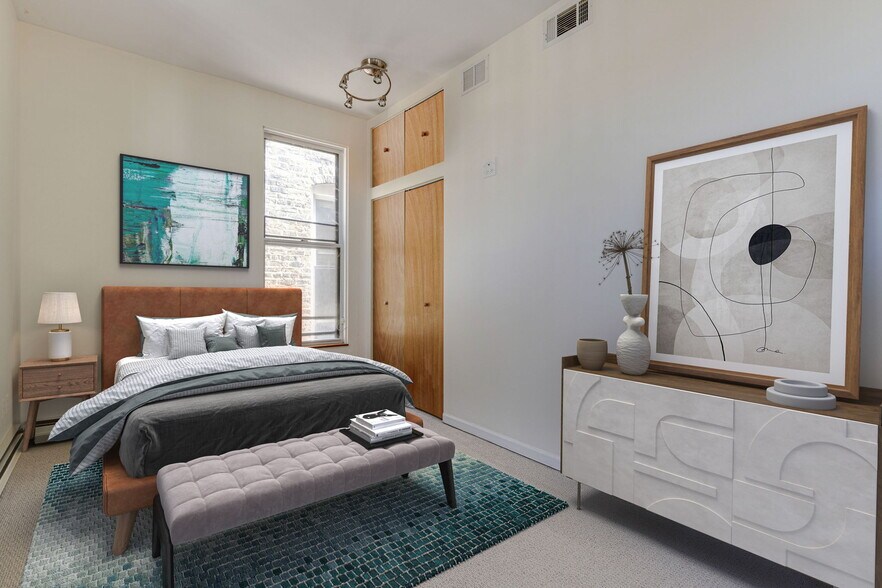 More Photos Of 902 W Newport Ave, Chicago Apartments For Sale