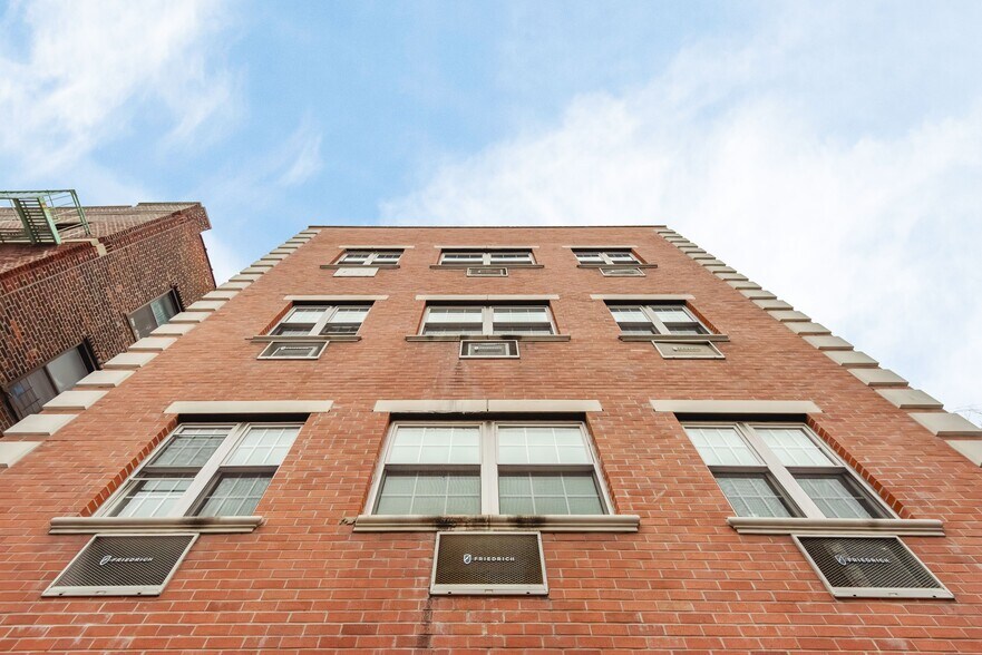 More Photos Of 253 E 206th St, Bronx Apartments For Sale