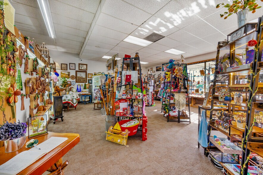 More Photos Of 40120 Hwy 41, Oakhurst Freestanding For Sale
