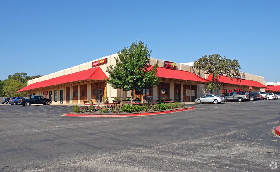 More Photos Of 5700-5730 Manchaca Rd, Austin Unknown For Lease