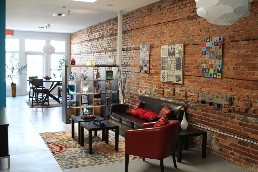 More Photos Of 1517 E 7th Ave, Tampa Storefront Retail Office For Lease