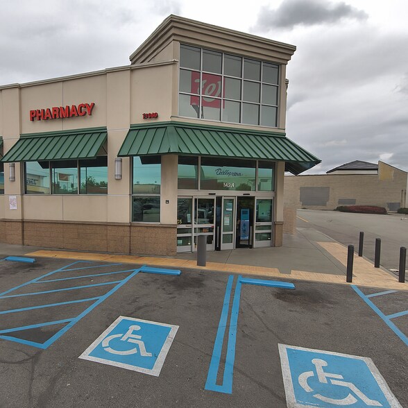 More Photos Of 14250 Prairie Ave, Hawthorne Freestanding For Lease