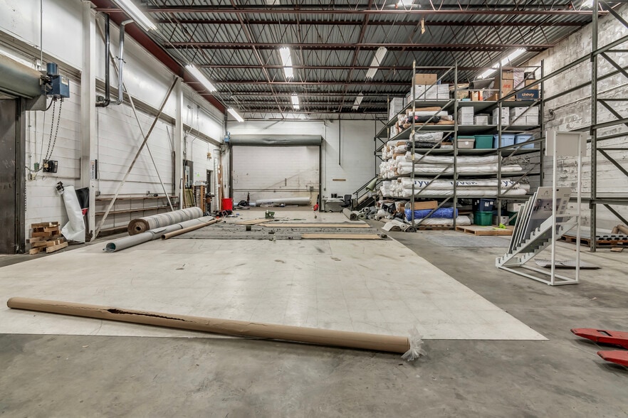 More Photos Of 223 Winthrop Ave, Lawrence Manufacturing For Sale