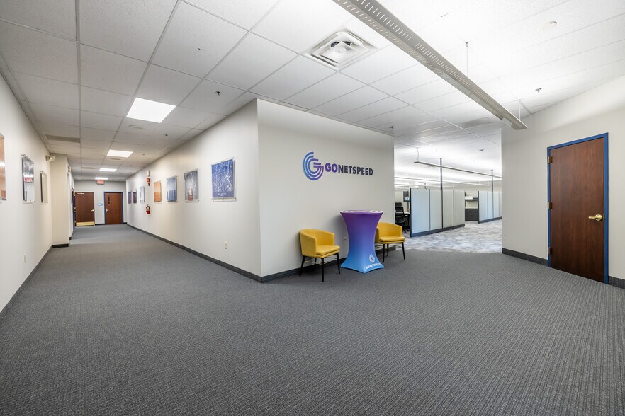 More Photos Of 500 Canal View Blvd, Rochester Unknown For Lease