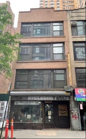 More Photos Of 50 W 27th St, New York Storefront Retail Office For Sale