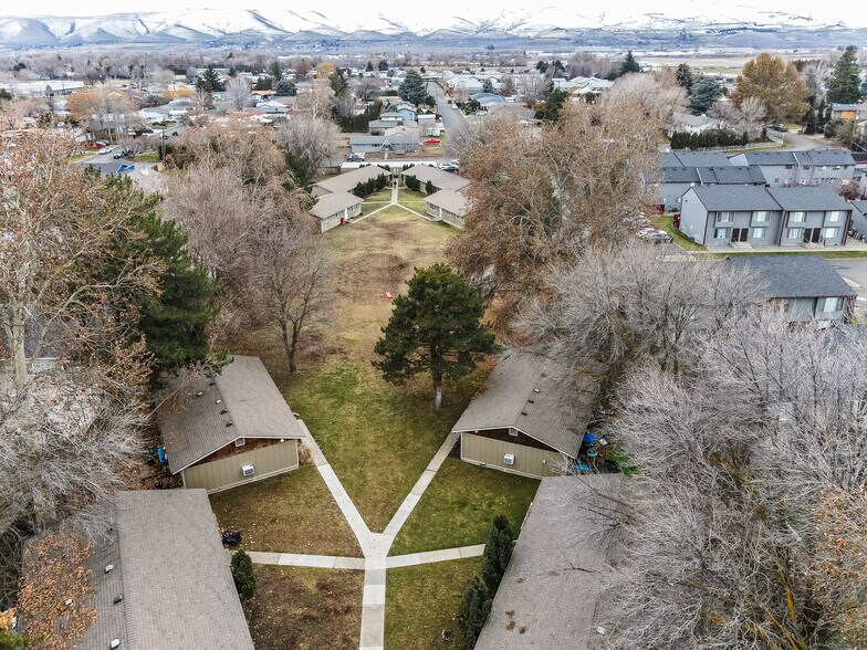 More Photos Of 1305 W King St, Yakima Apartments For Sale