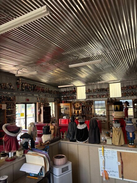 More Photos Of 5440 TX-123 Bypass South, Seguin Industrial For Sale