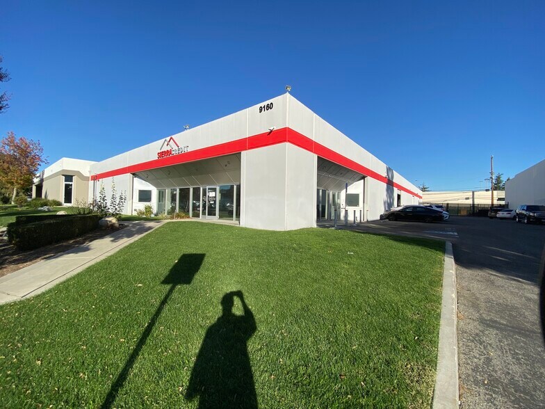 More Photos Of 9160 Deering Ave, Chatsworth Warehouse For Lease