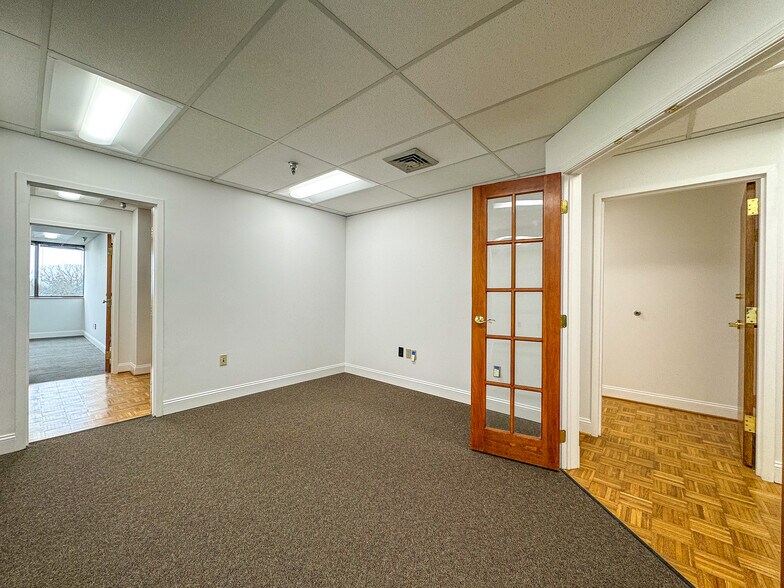 More Photos Of 606 Baltimore Ave, Towson Medical For Sale