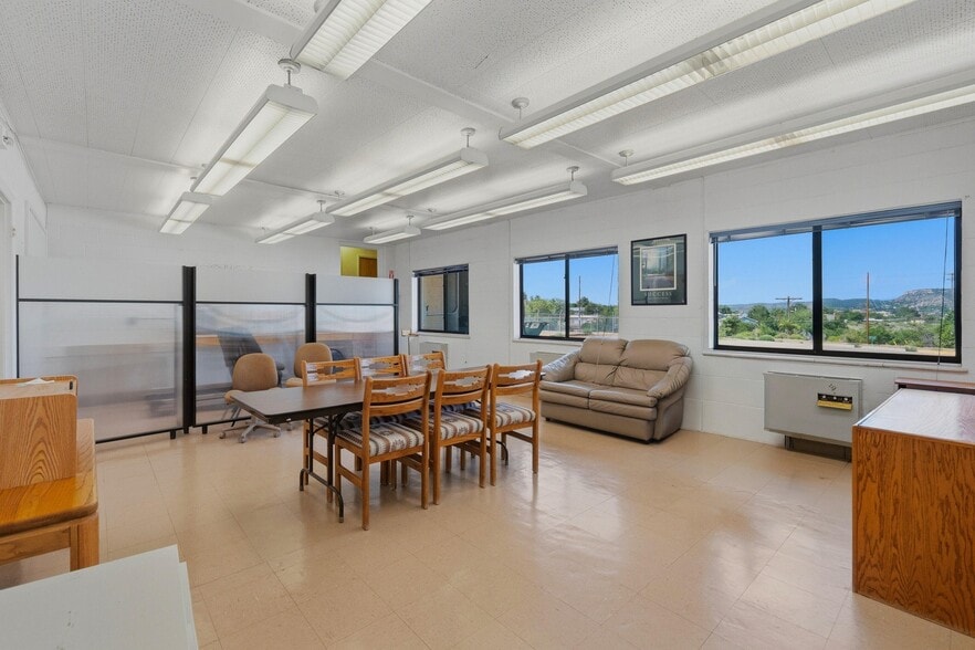 More Photos Of 1930 E Main St, Trinidad Office For Sale