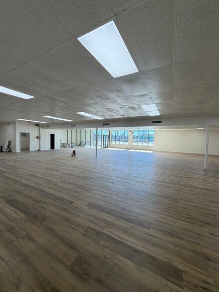 More Photos Of 400 Connecticut Blvd, East Hartford Freestanding For Lease