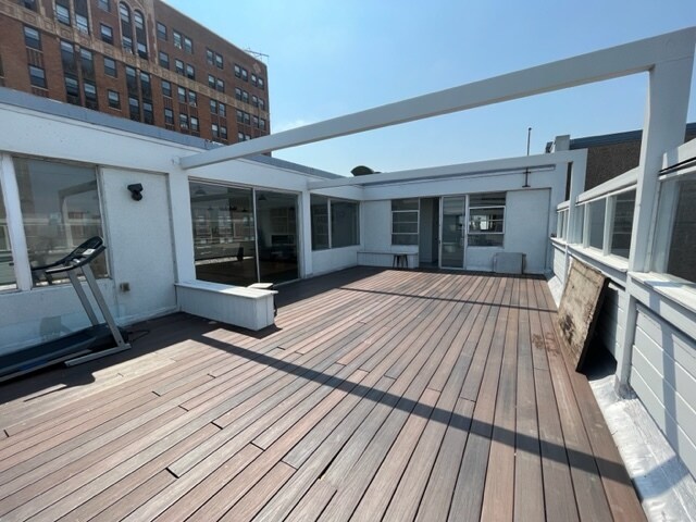 More Photos Of 7270 S South Shore Dr, Chicago Specialty For Lease