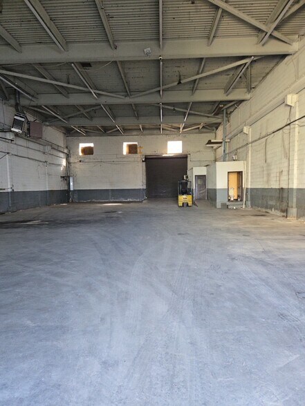 More Photos Of 86 19th St, Brooklyn Industrial For Lease