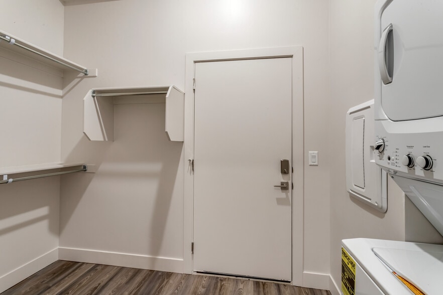 More Photos Of 606 W North Temple, Salt Lake City Apartments For Sale