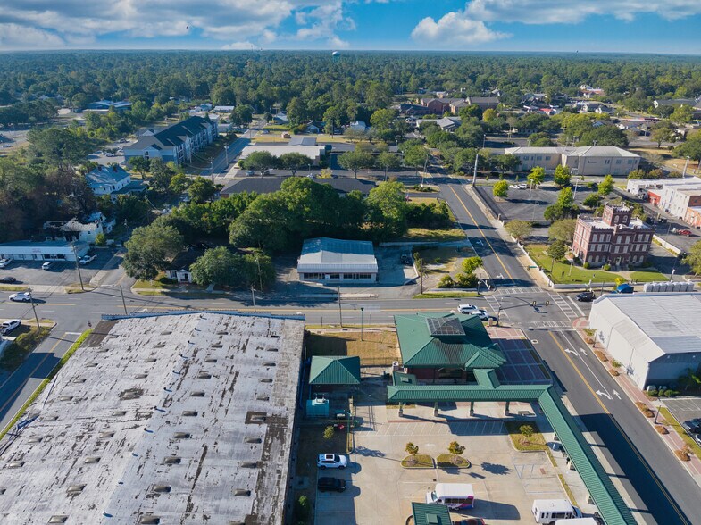 More Photos Of 212 1st Ave SE, Moultrie Freestanding For Lease