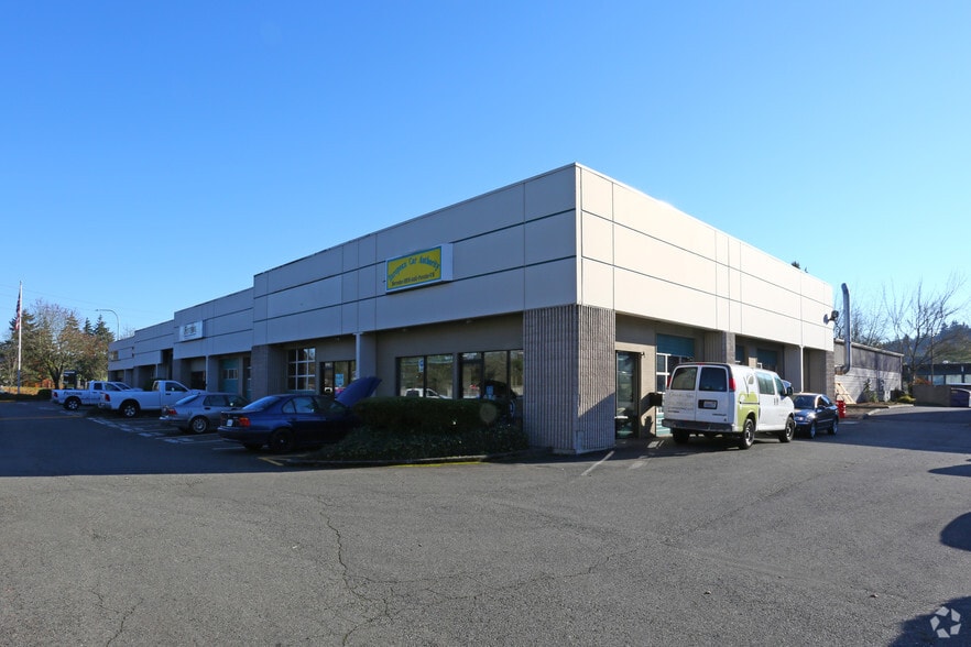 More Photos Of 9131-9175 Willows Rd, Redmond General Retail For Lease