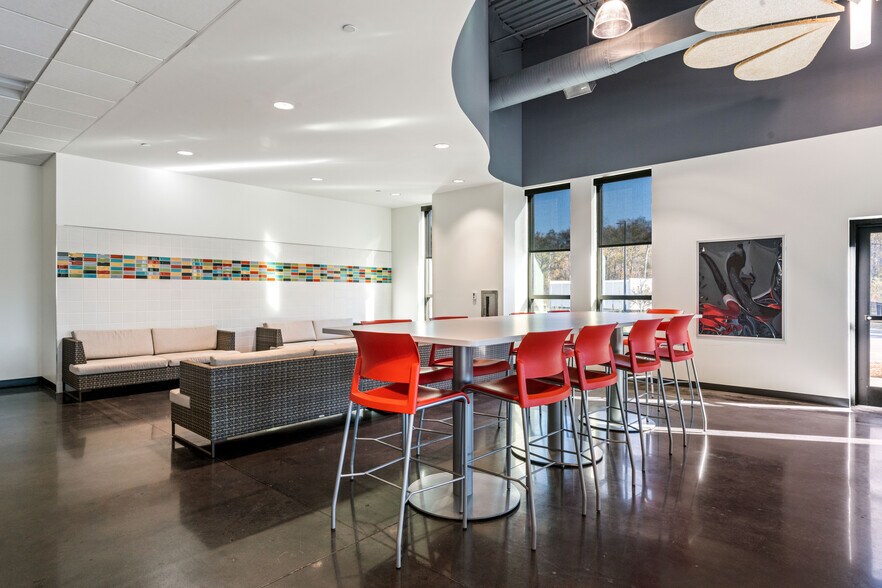 More Photos Of 3450 Ingleside Blvd, North Charleston Office For Lease