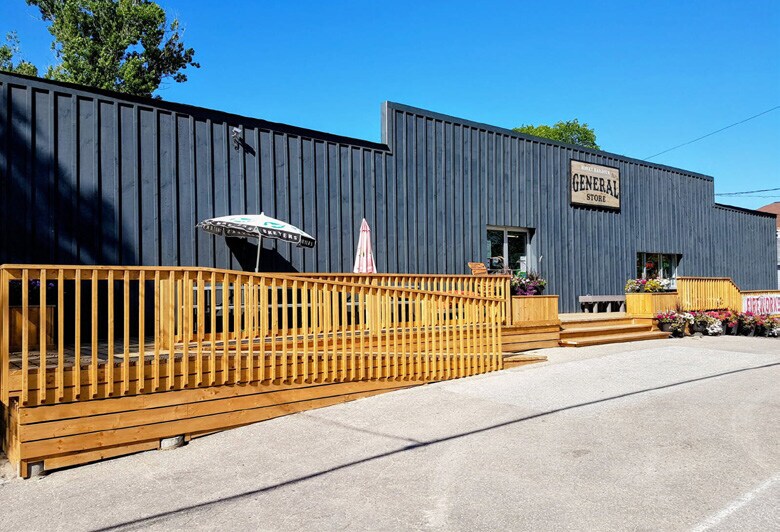 Primary Photo Of 2604 Honey Harbour Rd, Georgian Bay Restaurant For Sale