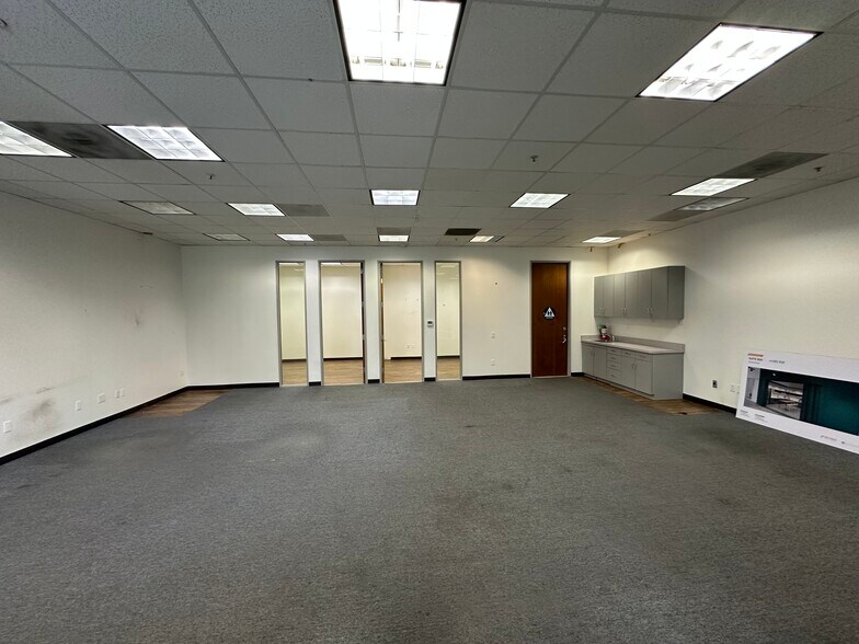 More Photos Of 5200 Lankershim Blvd, North Hollywood Loft Creative Space For Lease