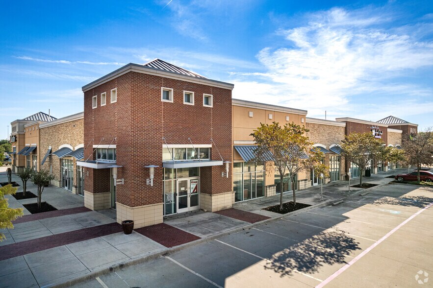 More Photos Of 2805 E Grapevine Mills Cir, Grapevine General Retail For Sale