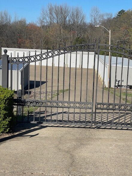 More Photos Of 4615 N Highway 71, Alma Freestanding For Sale