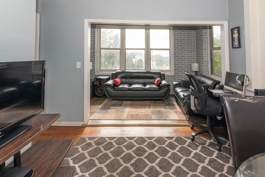 More Photos Of 3210-3212 Walbrook Ave, Baltimore Apartments For Sale