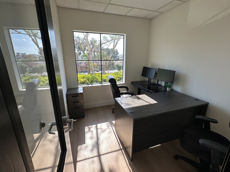 More Photos Of 26381 Crown Valley Pky, Mission Viejo Medical For Lease