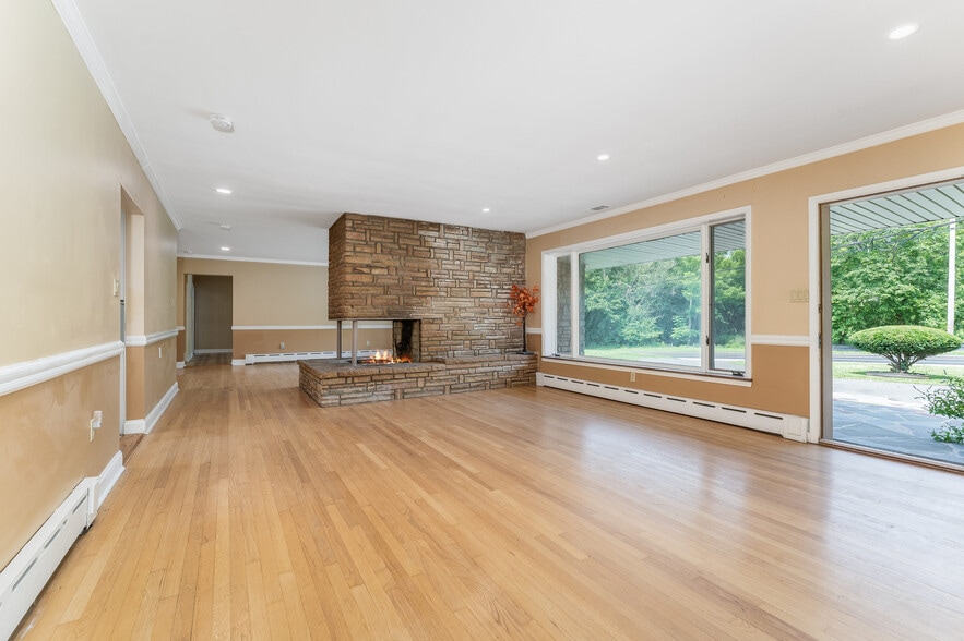 More Photos Of 2431 Route 57 East, Washington Office Residential For Sale