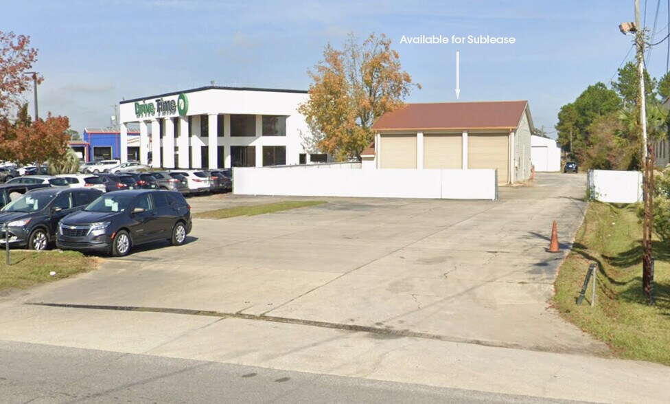 More Photos Of 6400 Pensacola Blvd, Pensacola Auto Dealership For Lease