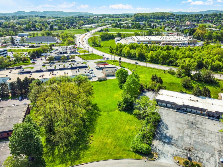 More Photos Of 880 Century Dr, Mechanicsburg Medical For Lease