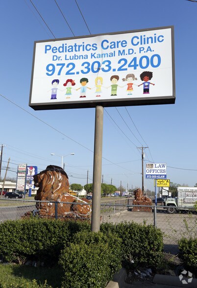 More Photos Of 5506 Broadway Blvd, Garland Medical For Sale