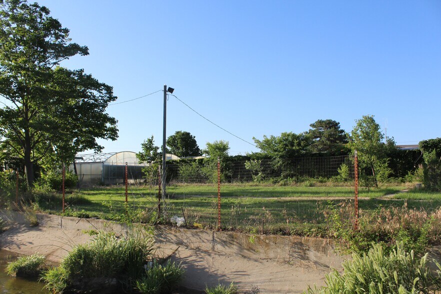 More Photos Of 2224 8th St, Woodward General Retail For Sale