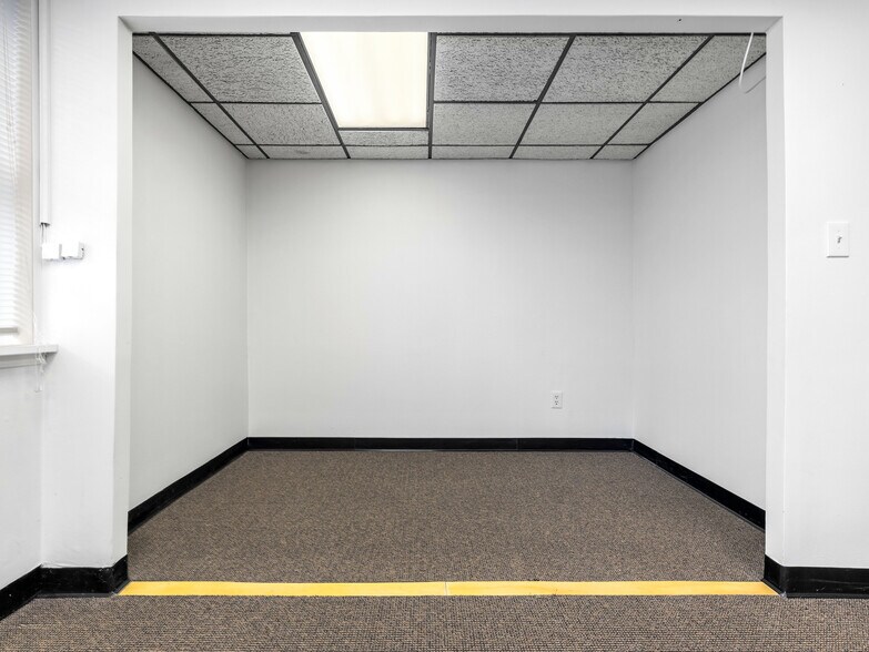 More Photos Of 805 High St, Westwood Medical For Lease