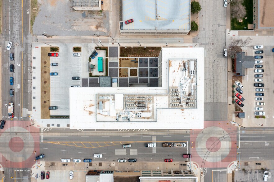 More Photos Of 616 N Broadway Ave, Oklahoma City Office For Lease