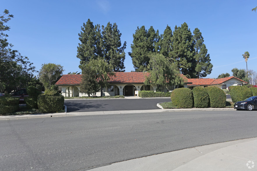 Primary Photo Of 970 Petit Ave, Ventura Medical For Sale