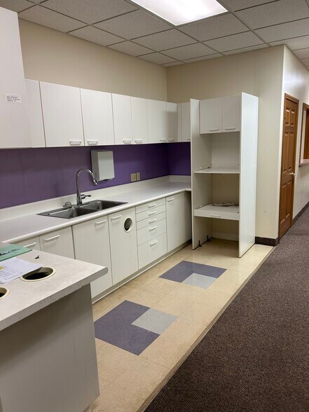 More Photos Of 8214-8244 N Main St, Dayton Medical For Lease
