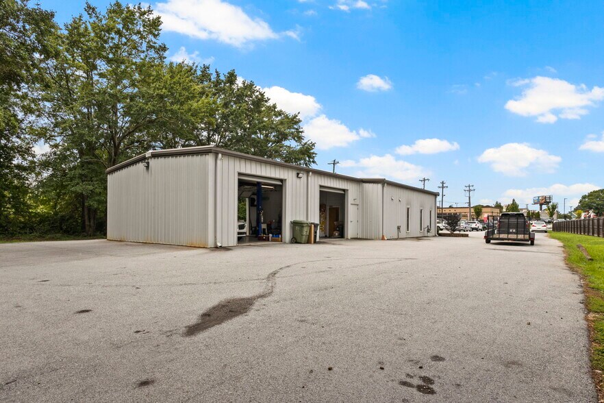 More Photos Of 118 Rainbow Lake Rd, Boiling Springs Auto Dealership For Sale
