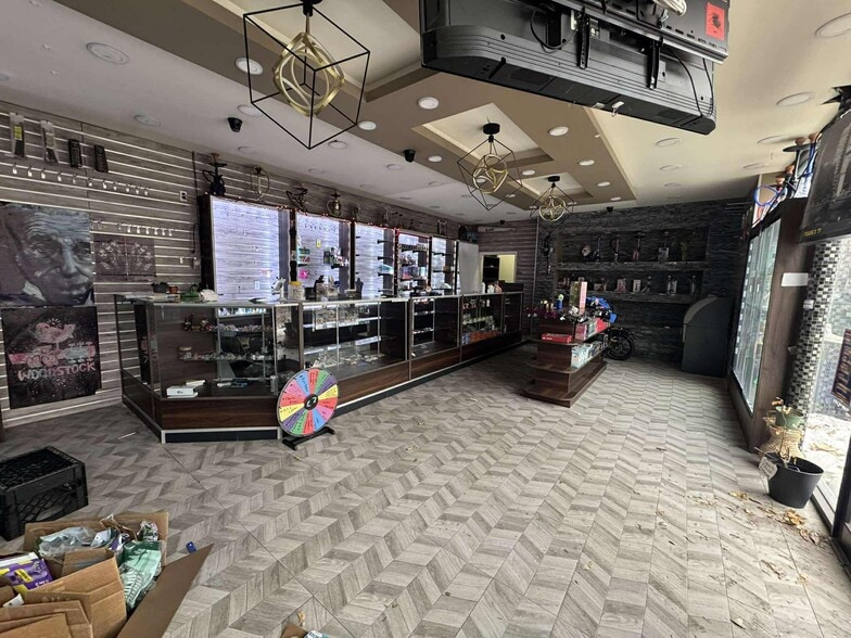 More Photos Of 597 Greene Ave, Brooklyn Storefront Retail Residential For Lease