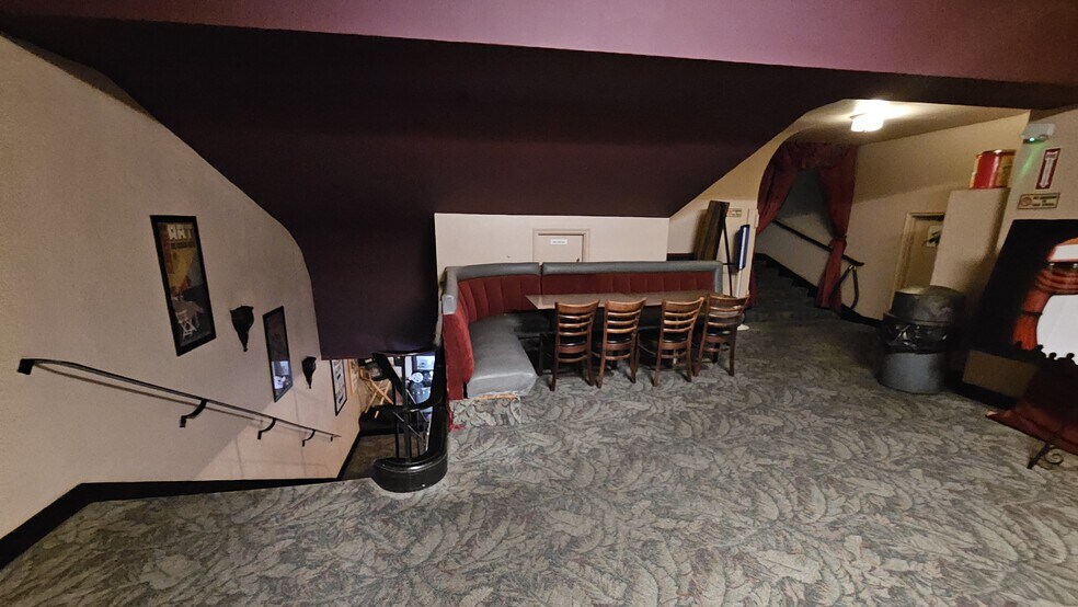 More Photos Of 214 Pacific Ave, Kelso General Retail For Sale