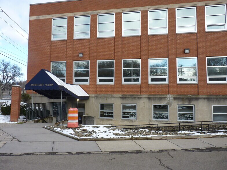 More Photos Of 402 Chandler St, Jamestown Manufacturing For Sale