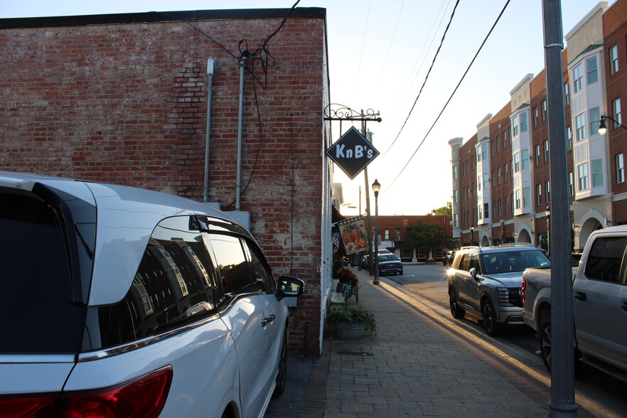 More Photos Of 120 Raleigh St, Fuquay-Varina Storefront For Sale